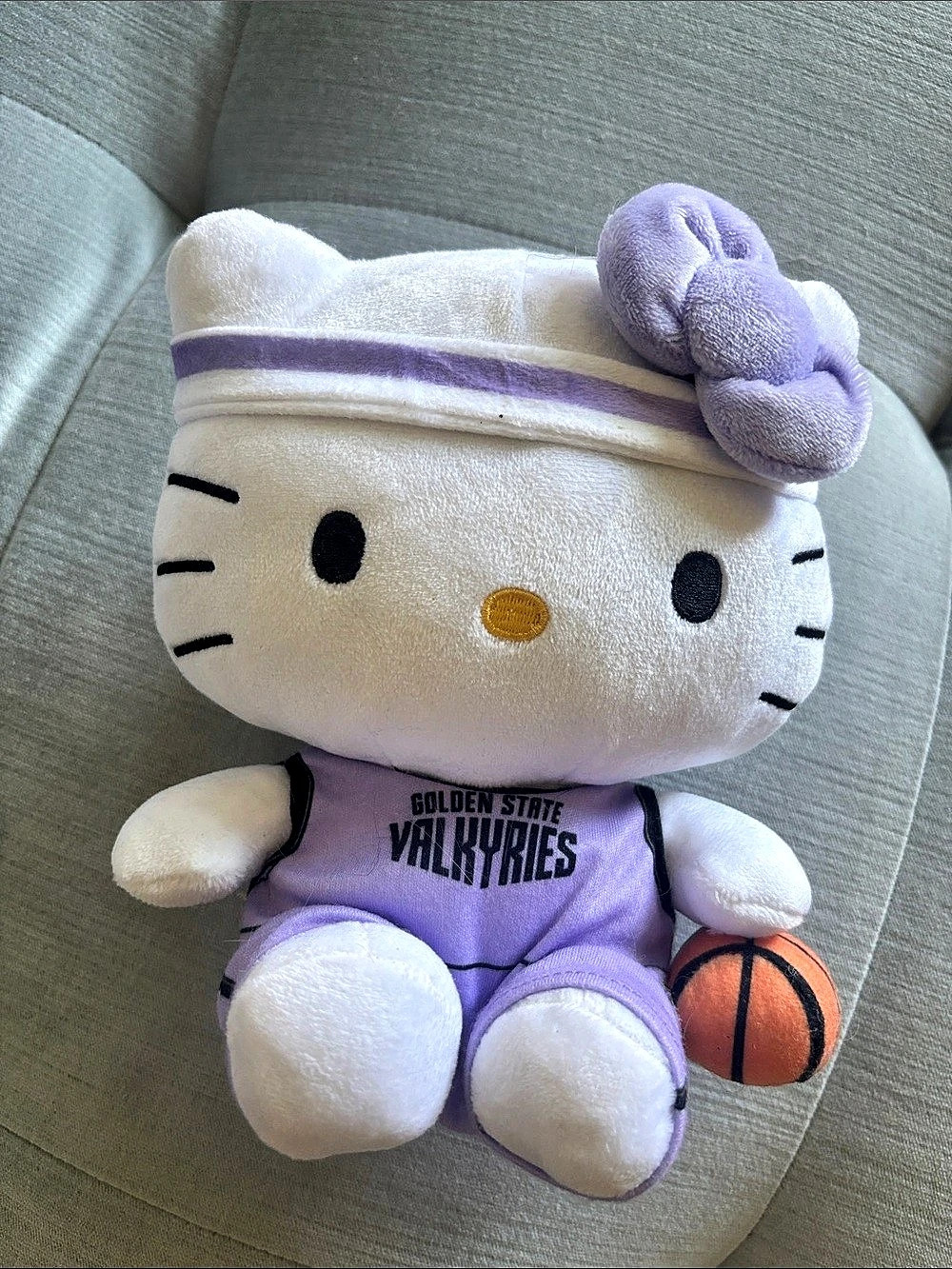 Hello Kitty Golden State Valkyries Hello Kitty plush in White & Purple